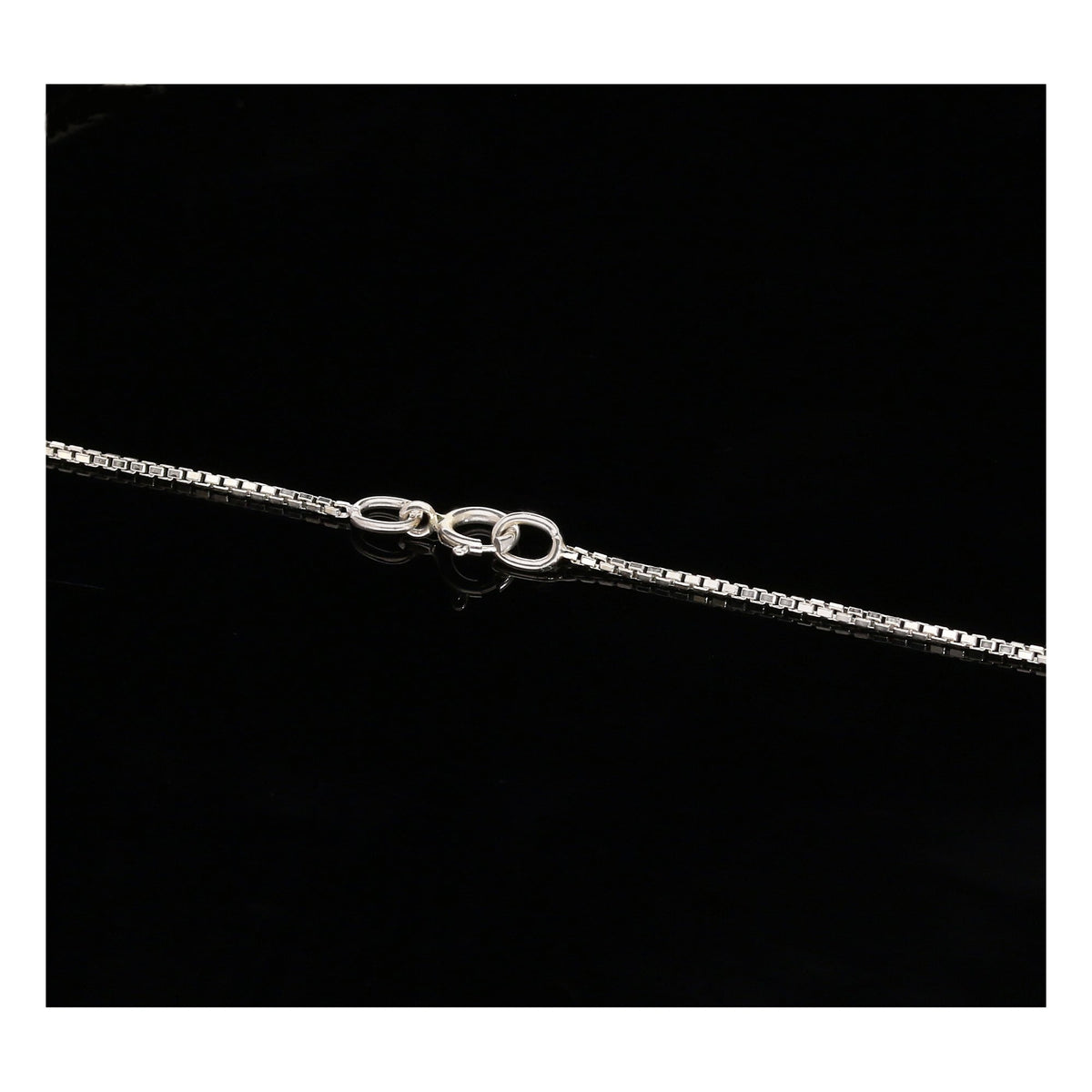 18ct White Gold 0.33ct Diamond Pendant & Chain