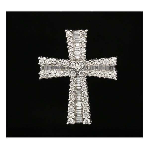 18ct White Gold Beautiful Diamond Cross 2.05ct