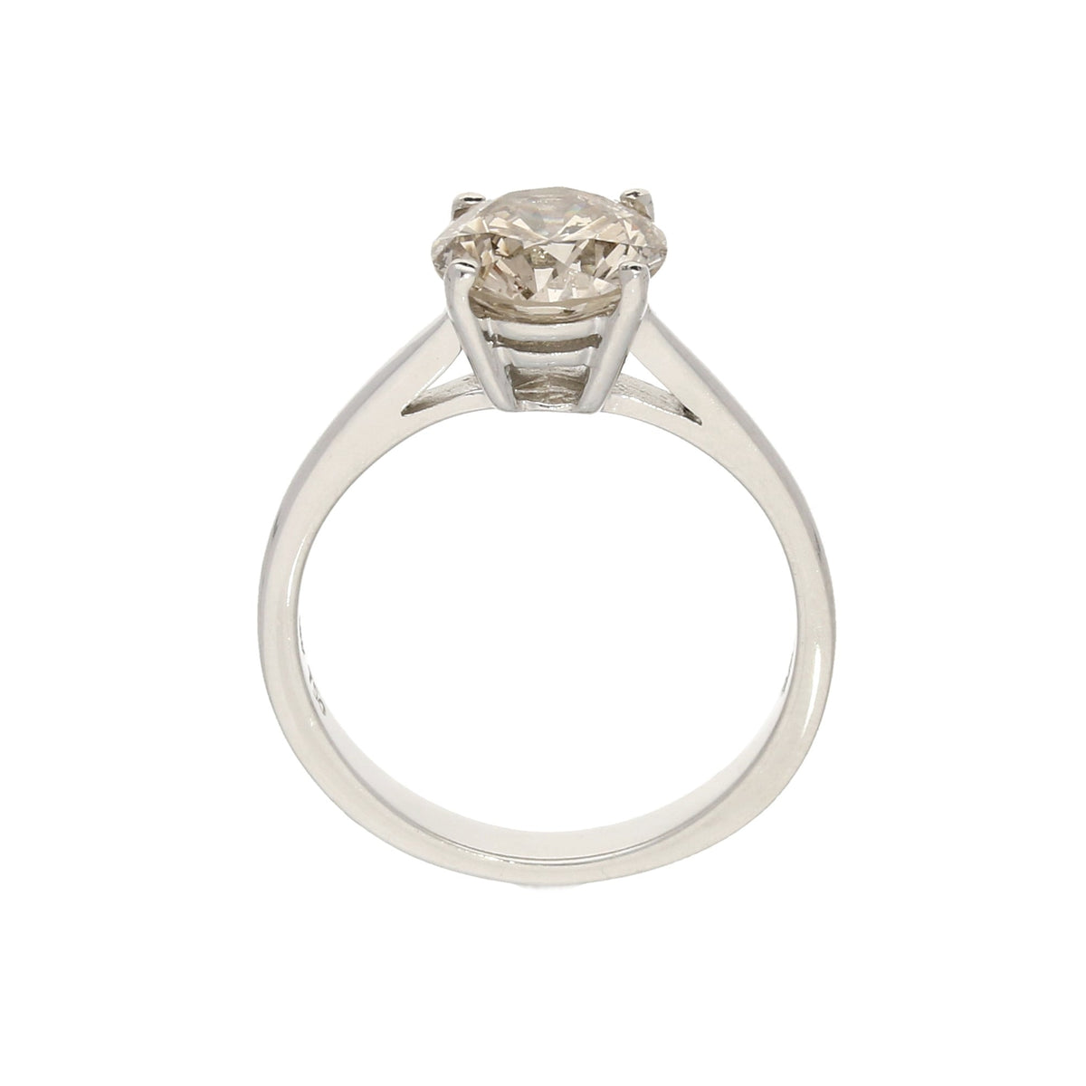 18ct White Gold Champagne Diamond Ring - 1.62ct
