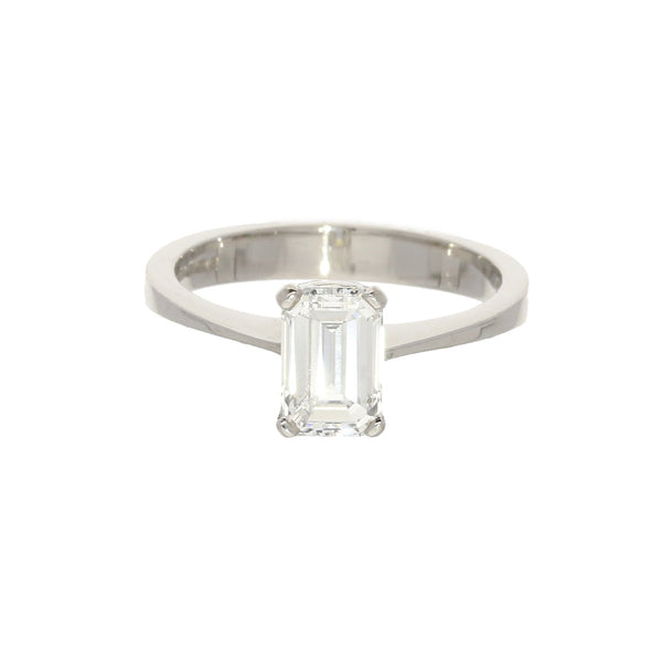 18ct  Gold Emerald Cut Diamond Ring VS1/VS2 clarity G/H colour