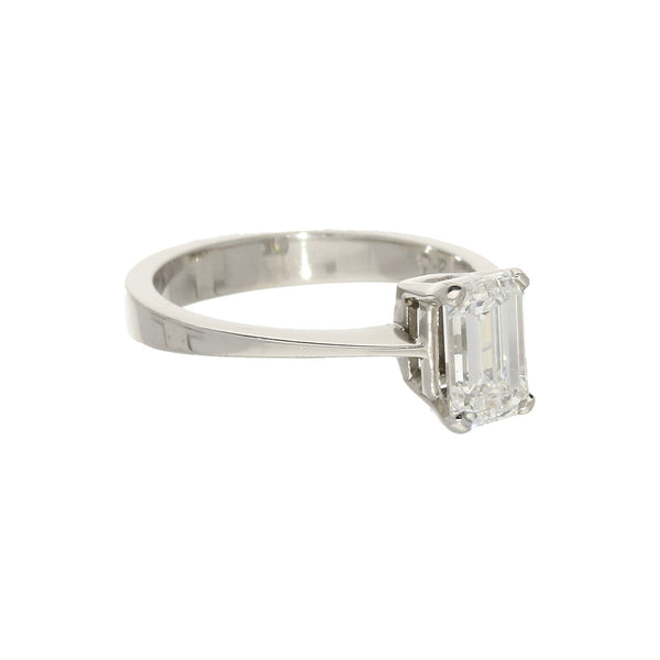 18ct  Gold Emerald Cut Diamond Ring VS1/VS2 clarity G/H colour