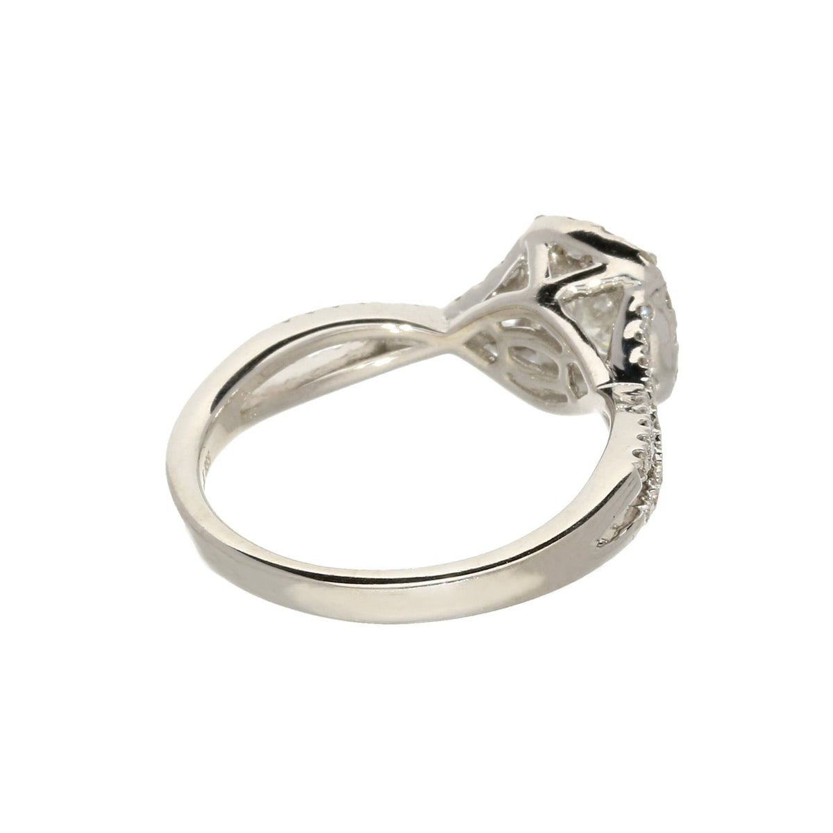 18ct White Gold Cushion Cut Diamond Engagement Ring - 0.99ct