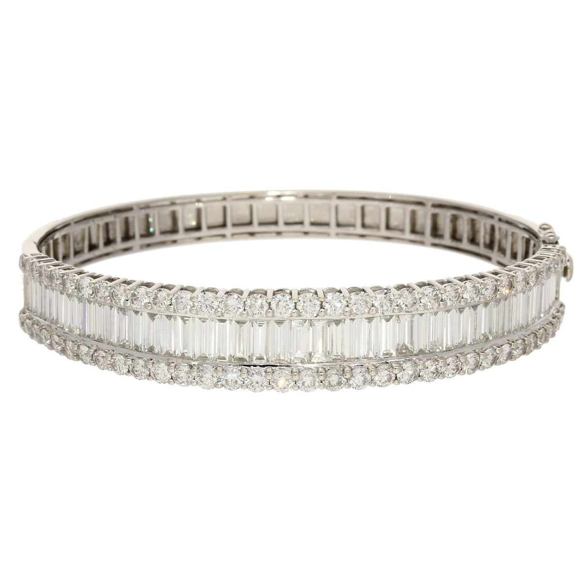 18ct White Gold Diamond Bangle - 10.05ct