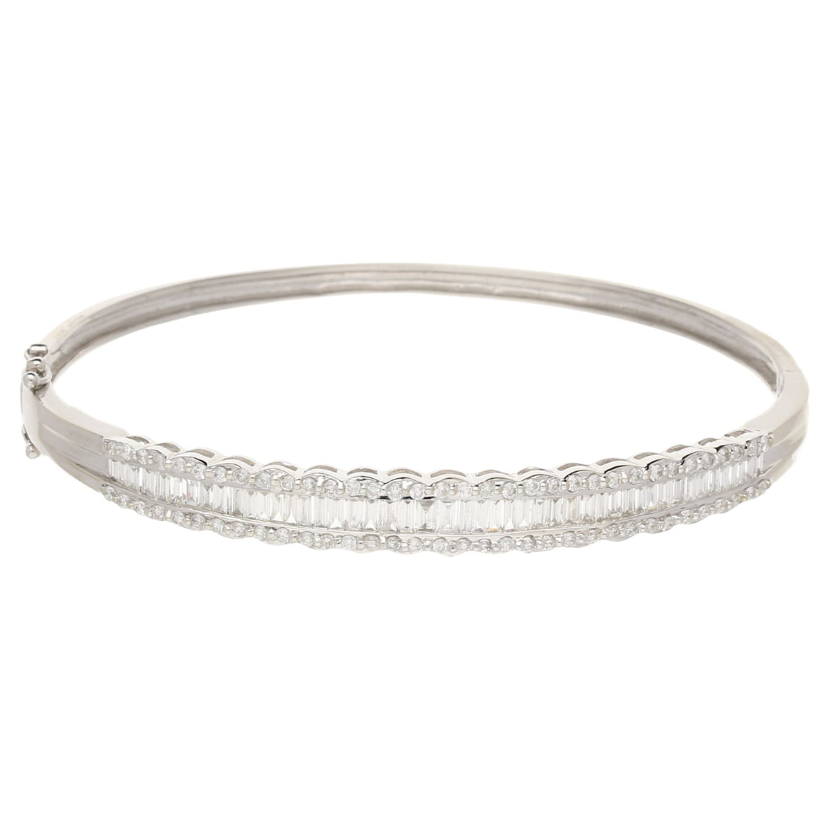 1.48ct Diamond 18ct White Gold Bangle