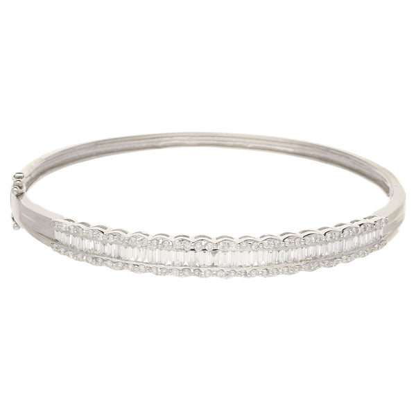 1.48ct Diamond 18ct White Gold Bangle