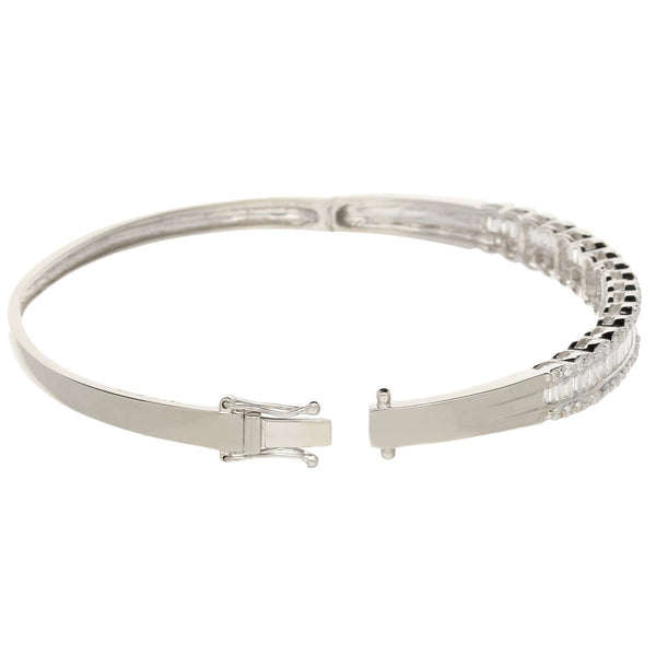 1.48ct Diamond 18ct White Gold Bangle