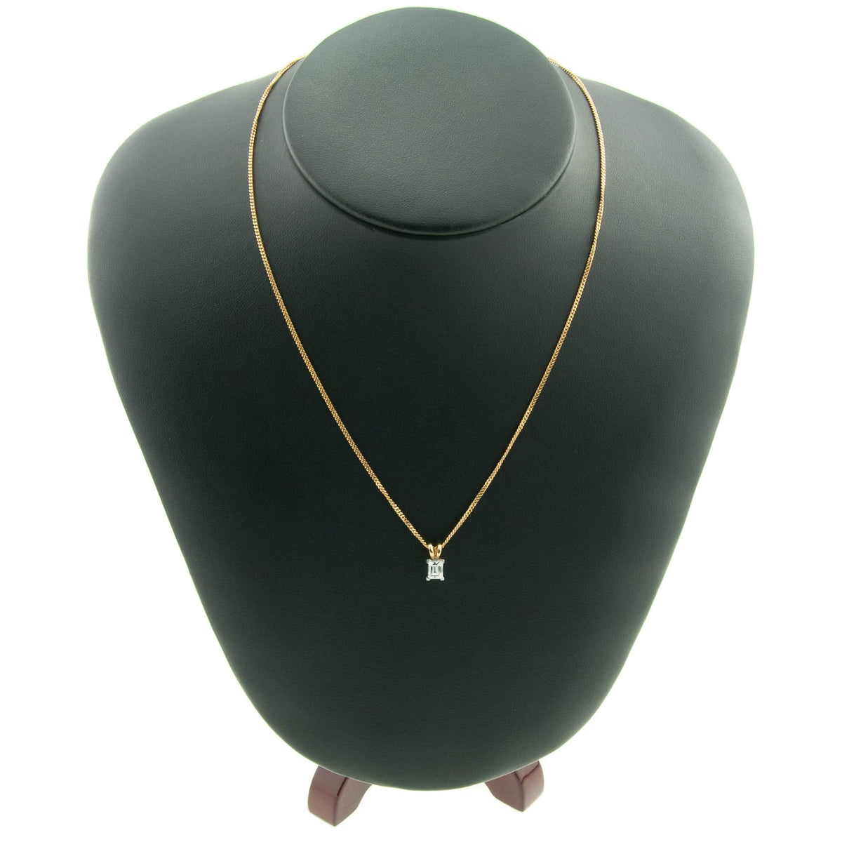 18ct Yellow & White Gold Diamond Pendant & Chain - 0.72ct