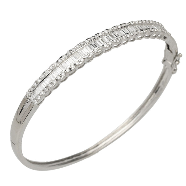 1.48ct Diamond 18ct White Gold Bangle