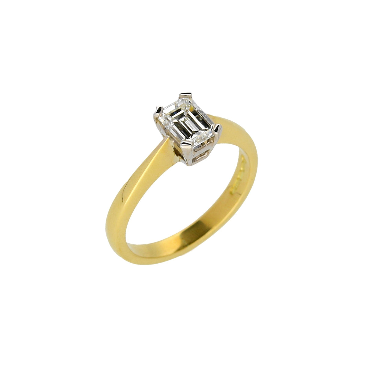 18ct Yellow Gold Emerald Cut Diamond Ring - 0.66ct