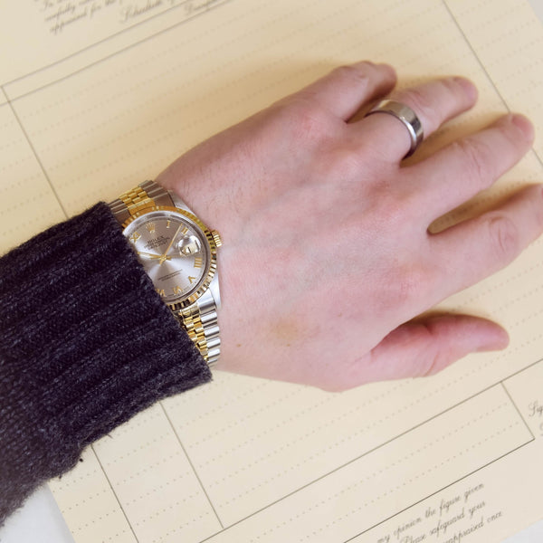 Datejust 16233 - Silver Roman Dial - 2001
