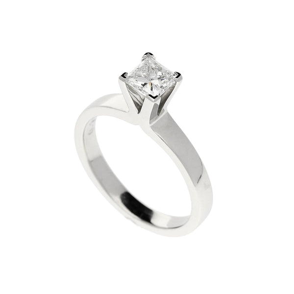 Platinum Engagement Ring - Certified Diamond - 0.72ct