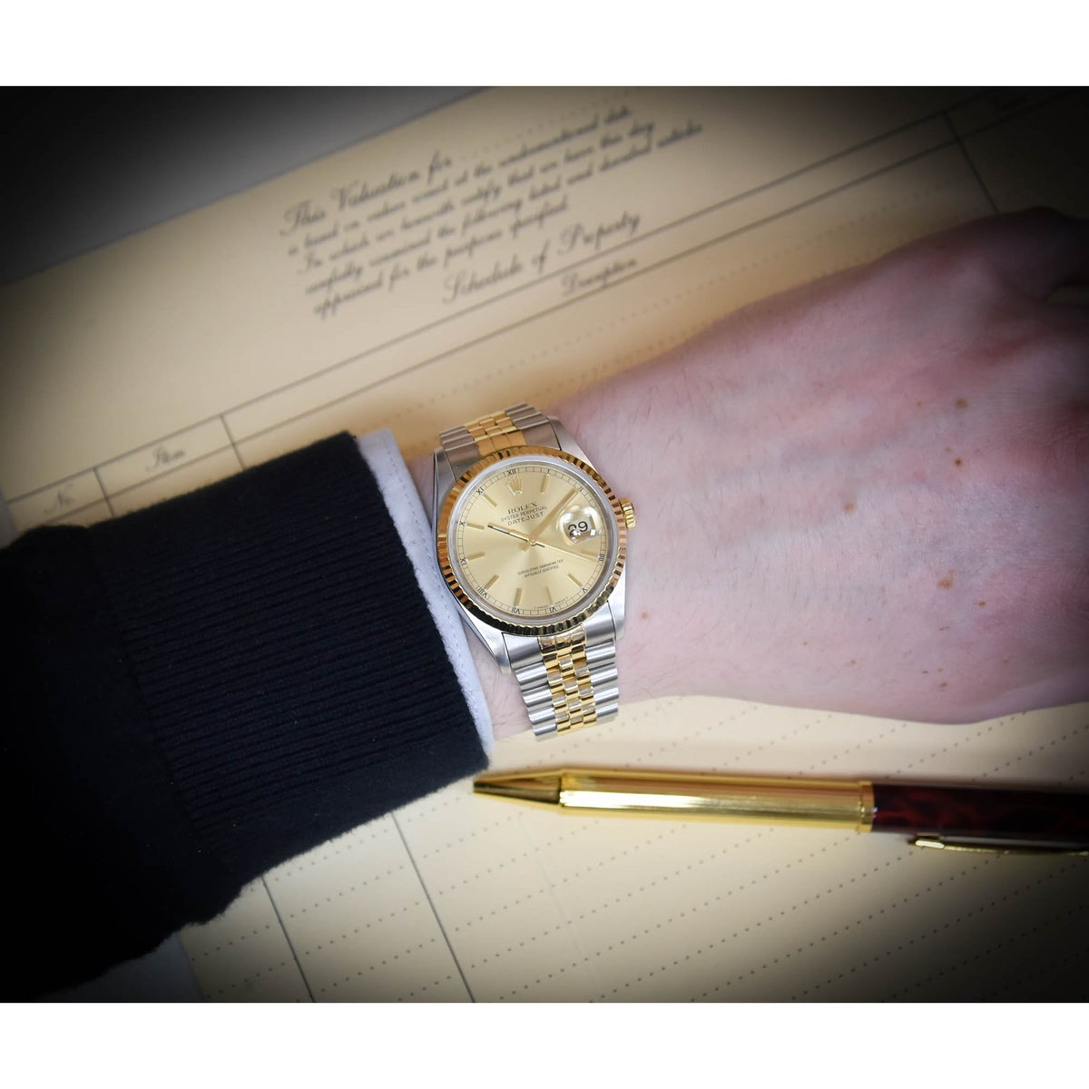 Datejust 16233 - Gents Watch - Champagne Dial - 2000