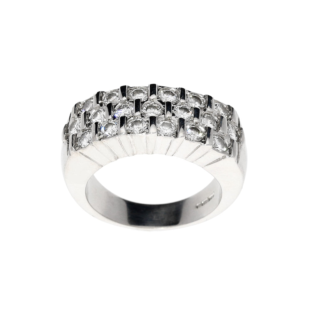 18ct White Gold Diamond Cluster Ring - 0.95ct