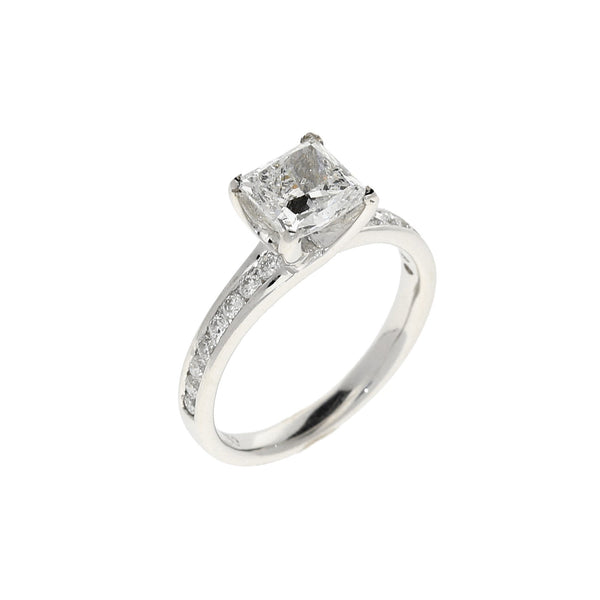 1.49ct Princess Cut Diamond Ring with Diamond Shoulders