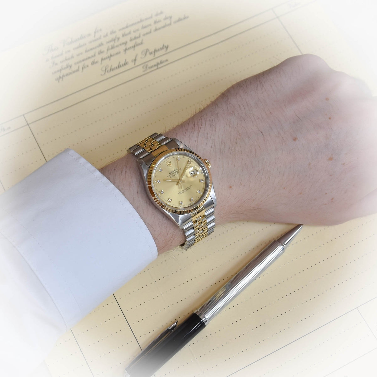 Datejust 16233 - Gents Watch – Champagne Dial - 1993