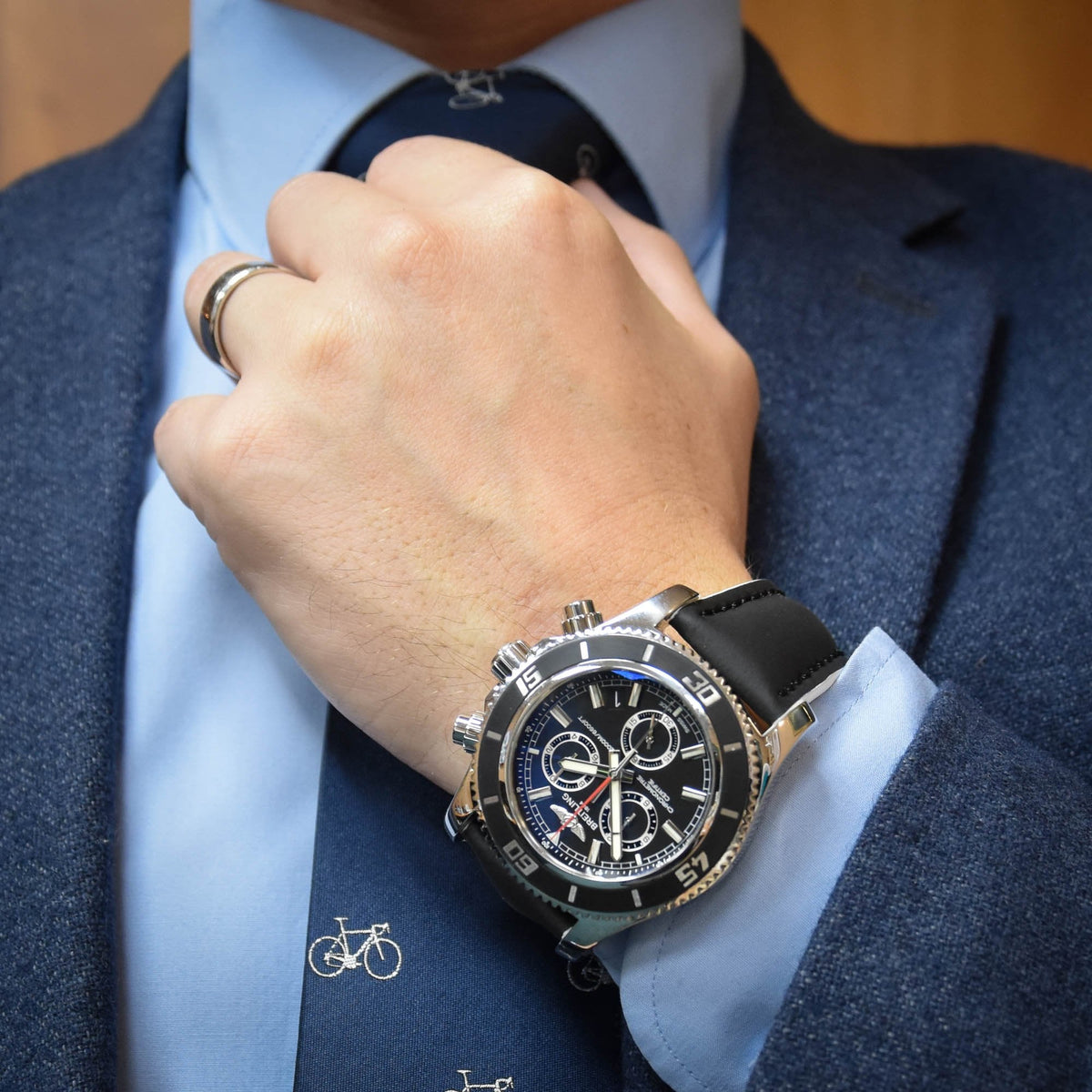SuperOcean A73310 - Black and White Strap - 2016