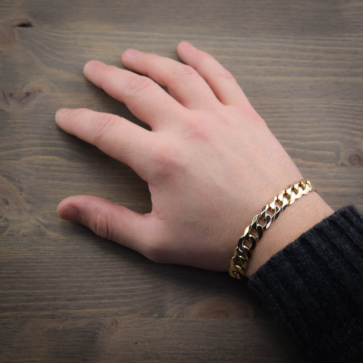9ct Yellow Gold Gents 8-Inch Curb Bracelet - 28g