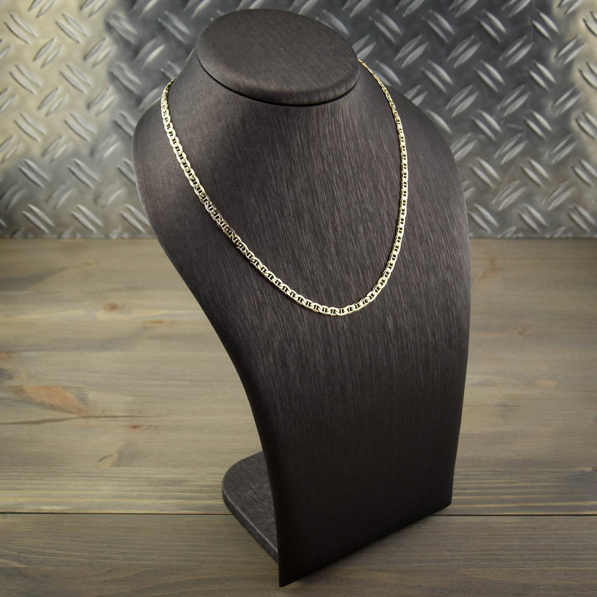 9ct Yellow Gold 20-Inch Hollow Anchor Link Chain - 8.1g