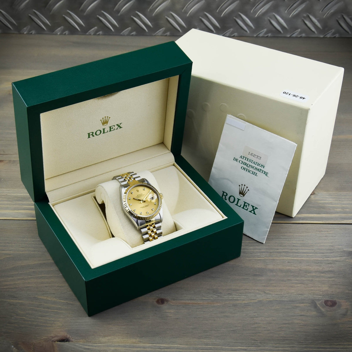 Datejust 16233 - Champagne Diamond Dial - 1994