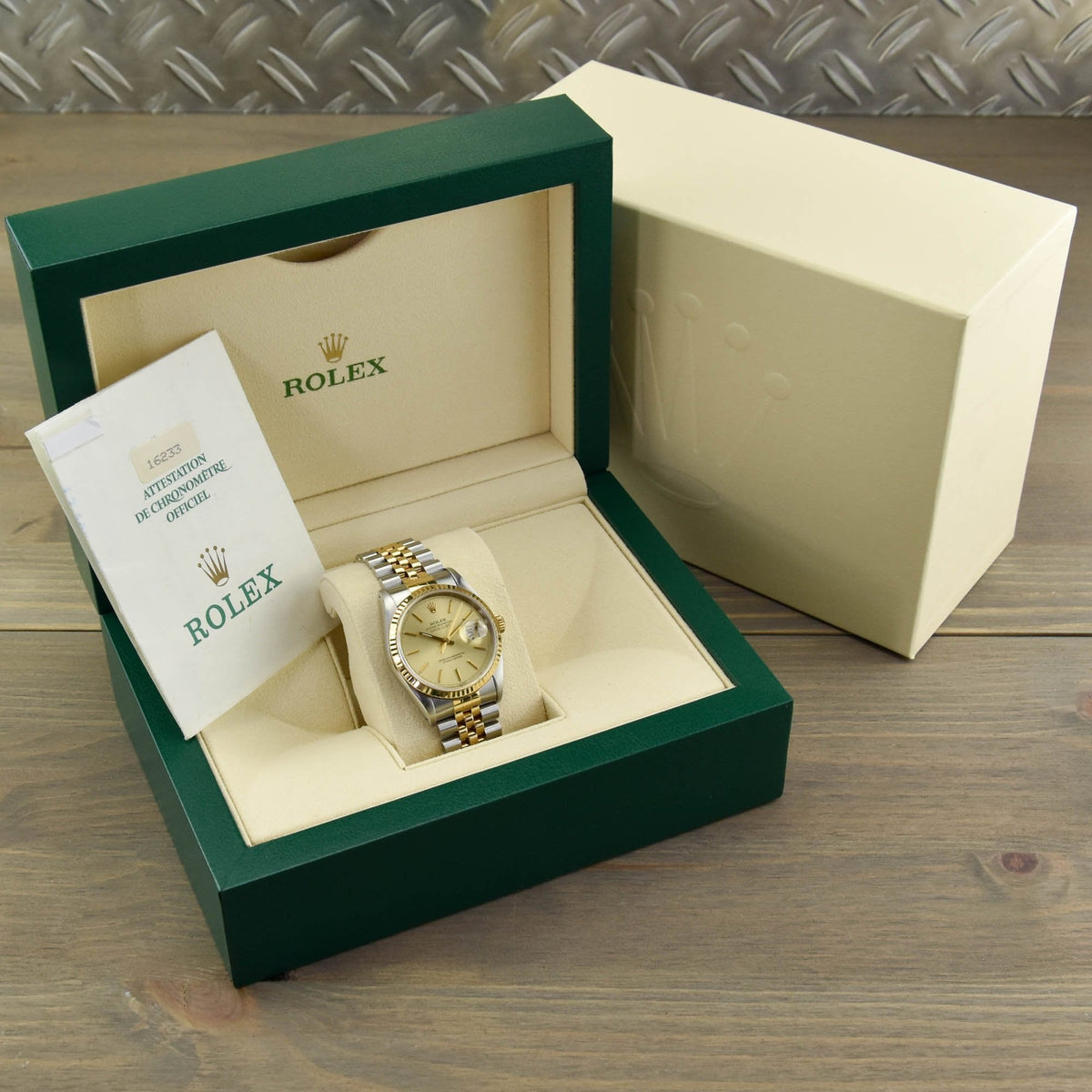 Datejust 16233 - Champagne Dial - 1994