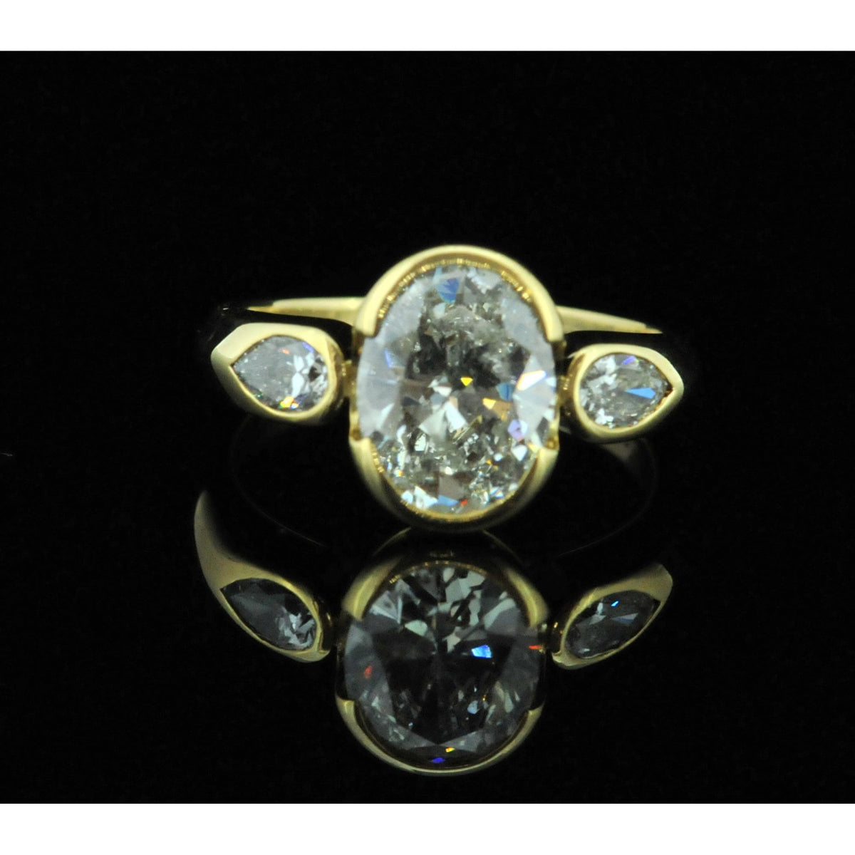 18ct Oval Diamond Three Stone Ring - 3.50ct