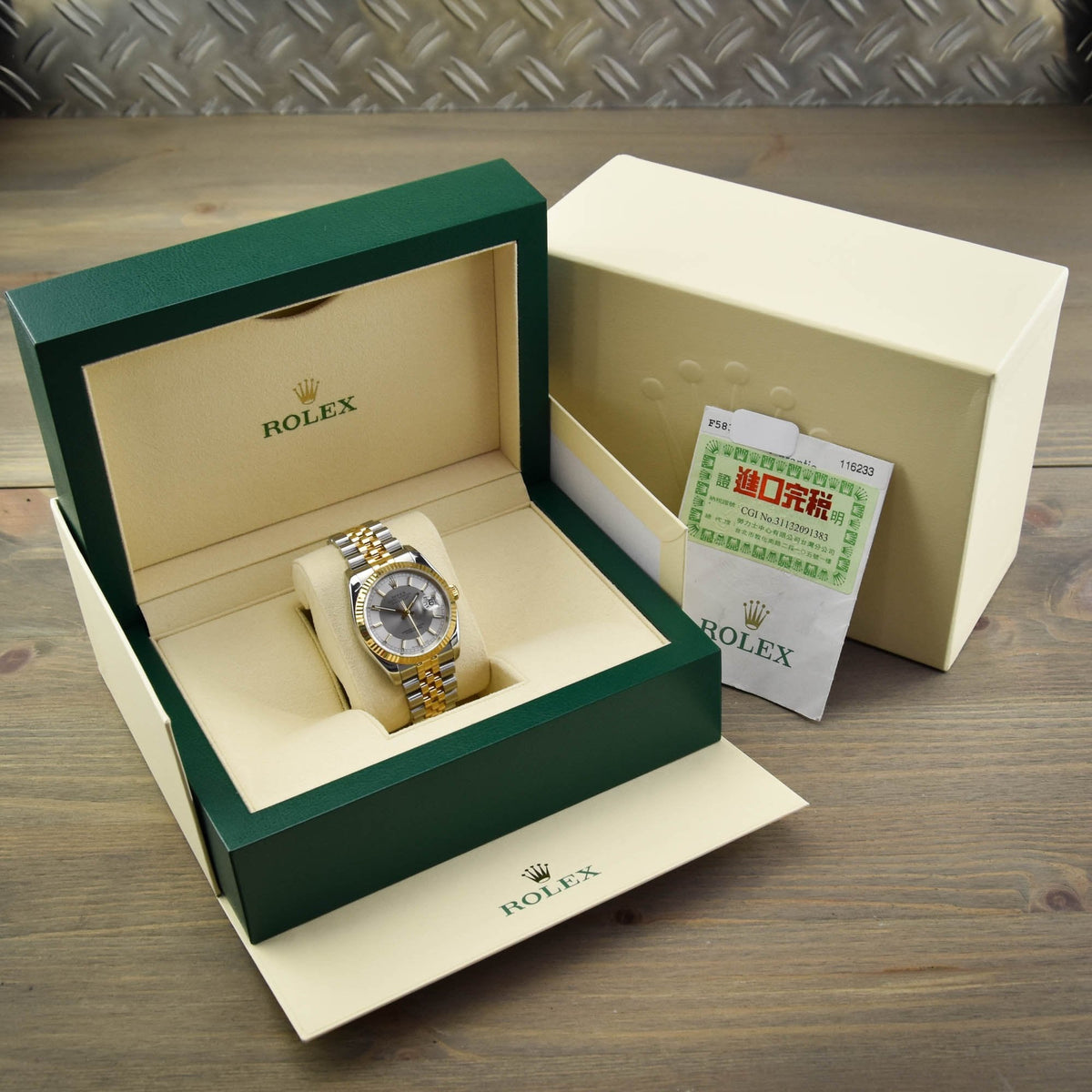 Datejust 116233 - Silver Tuxedo Dial - 2007