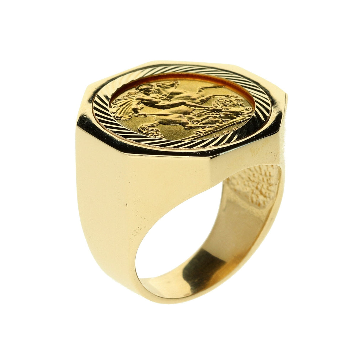 1982 Half Sovereign Ring - 16.3g