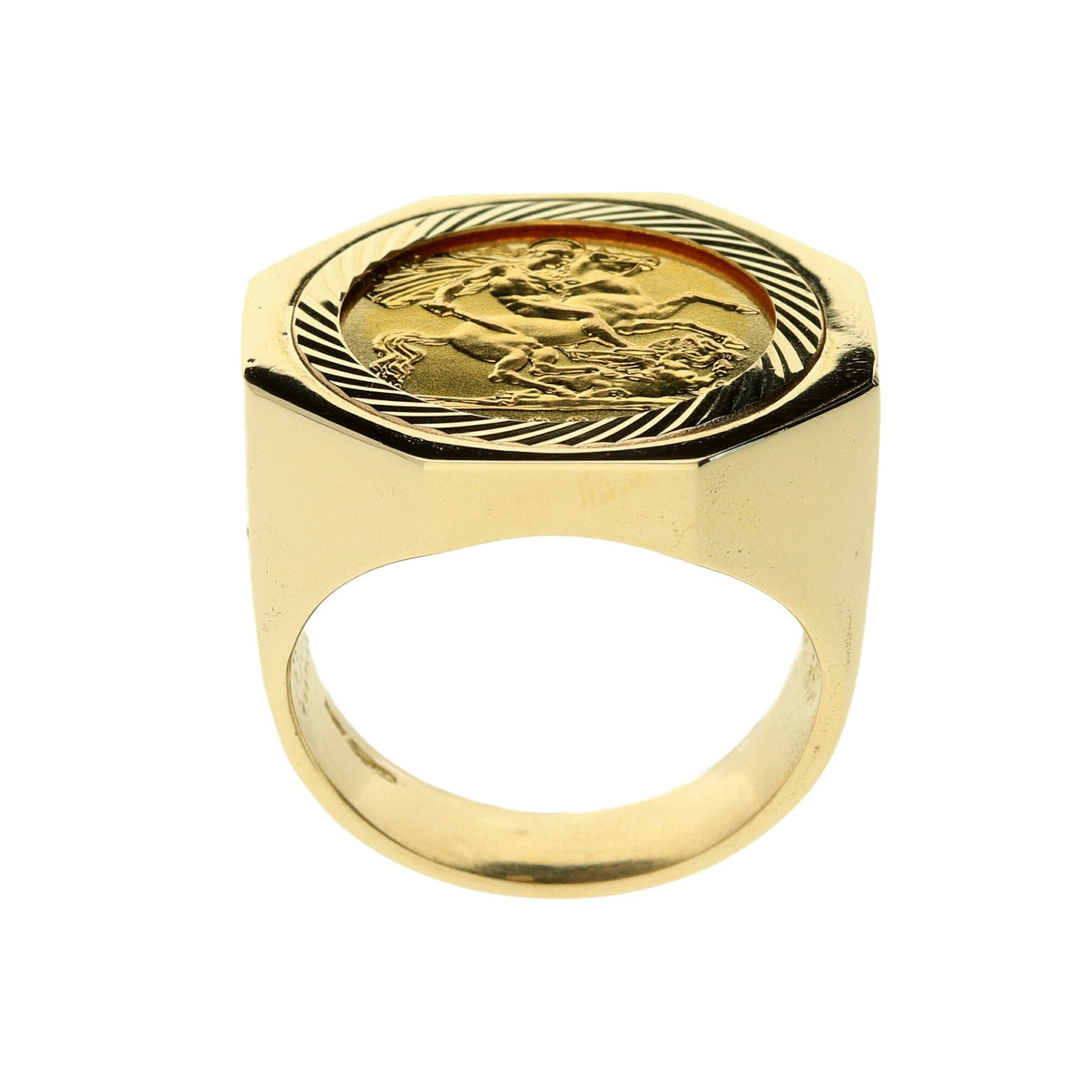 1982 Half Sovereign Ring - 16.3g