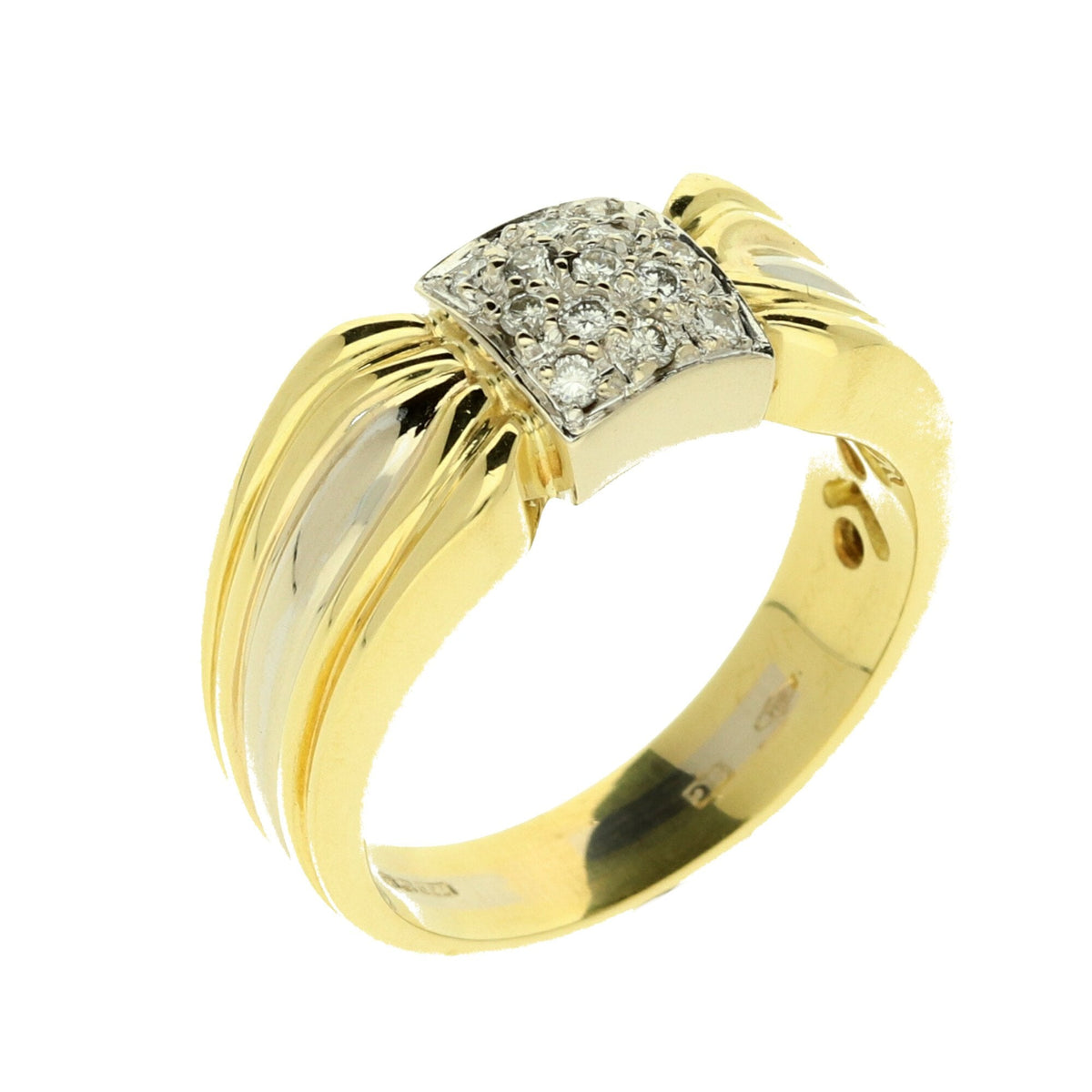 18ct Yellow Gold Three Stone Diamond Mens Ring - 11.2g