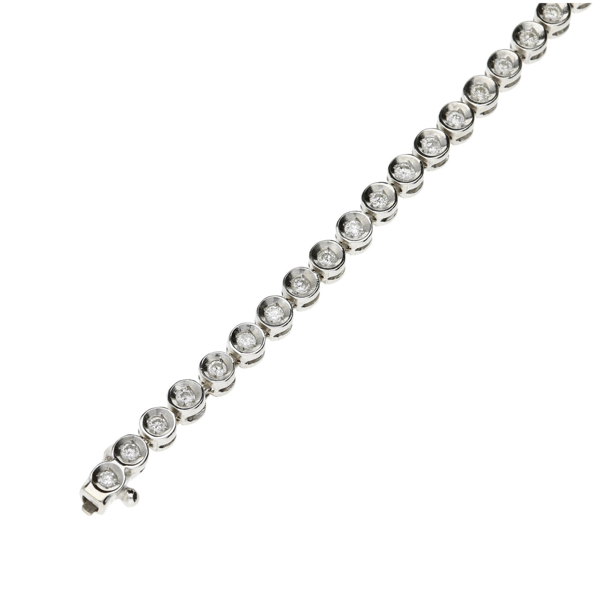 18ct White Gold Diamond Tennis Bracelet - 1.04ct