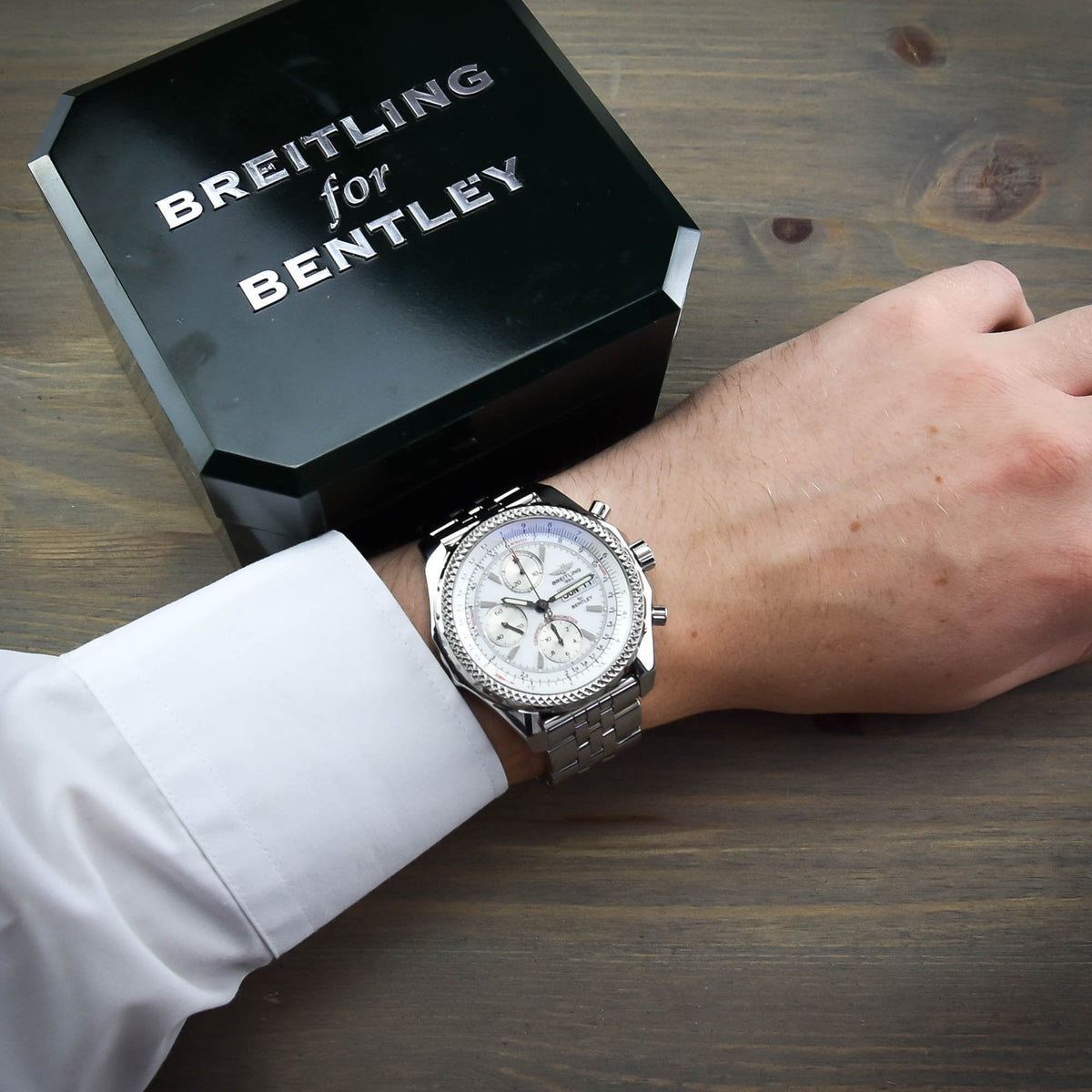 Bentley GT A13362 - Gents Watch - White Dial - 2005