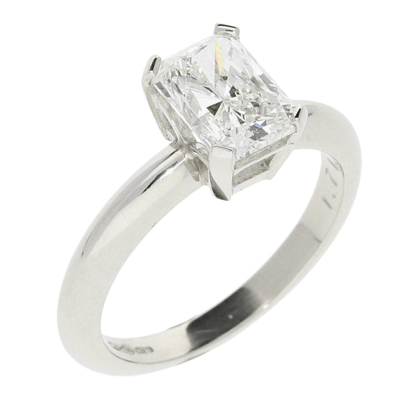 Certified Diamond Platinum Engagement ring - 1.71ct