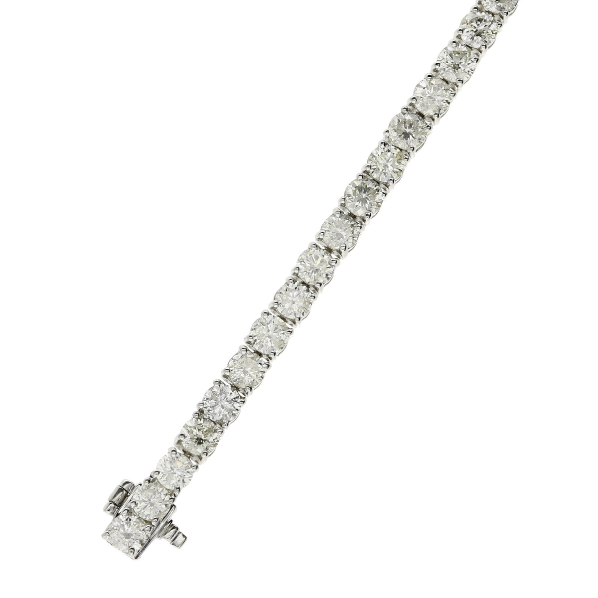 18ct White Gold Diamond Tennis Bracelet - 8.33ct