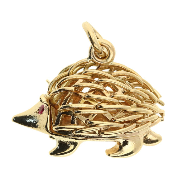 9ct Yellow Gold Hedgehog Pendant - 10.40g