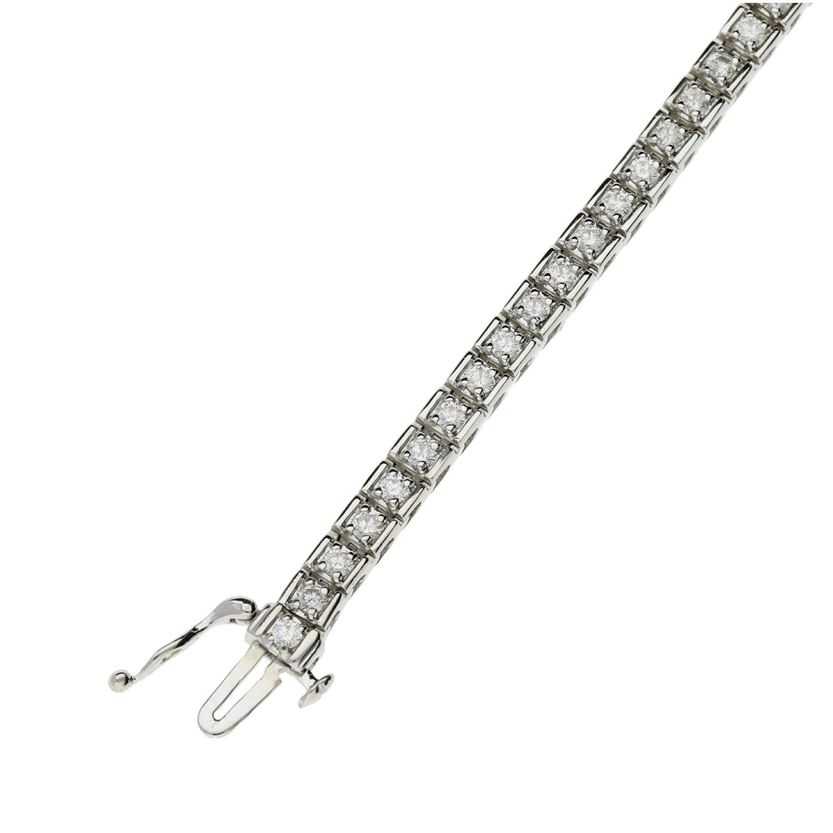9ct White Gold 1.95ct Diamond Tennis Bracelet - 11.2g