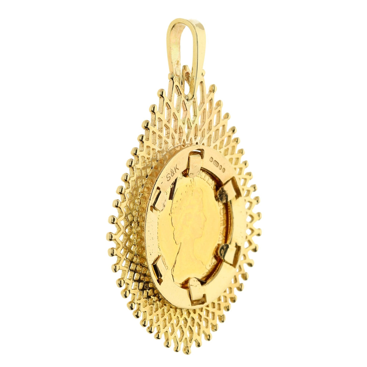 1982 Queen Elizabeth Half Sovereign Pendant - 9.0g