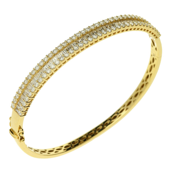 18ct Yellow Gold Fancy Diamond Bangle - 3.50ct - 21.3g