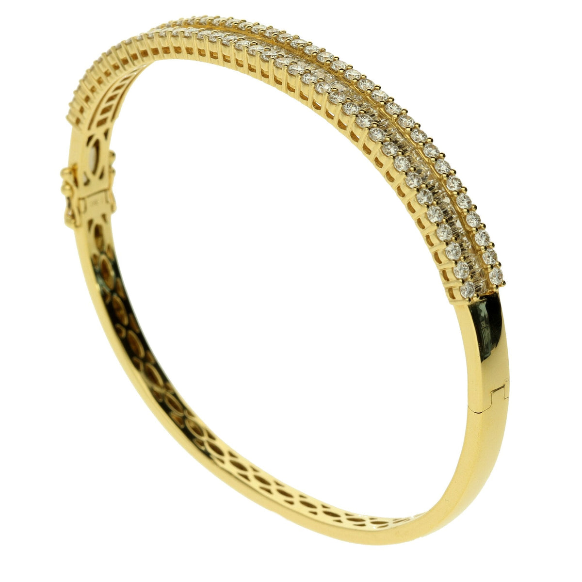 18ct Yellow Gold Fancy Diamond Bangle - 3.50ct - 21.3g
