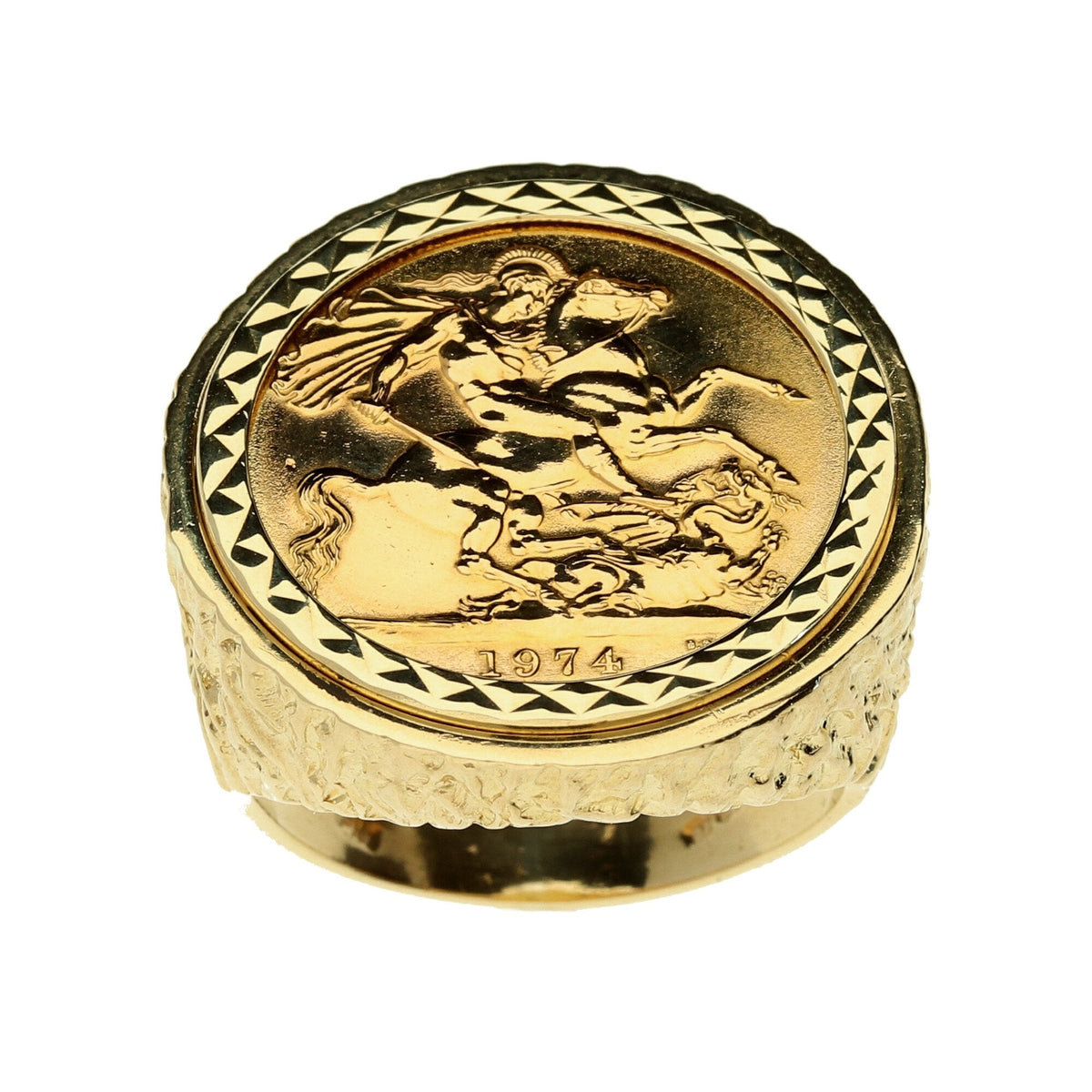 1974 Queen Elizabeth II Full Sovereign Gold Ring - 17.8g