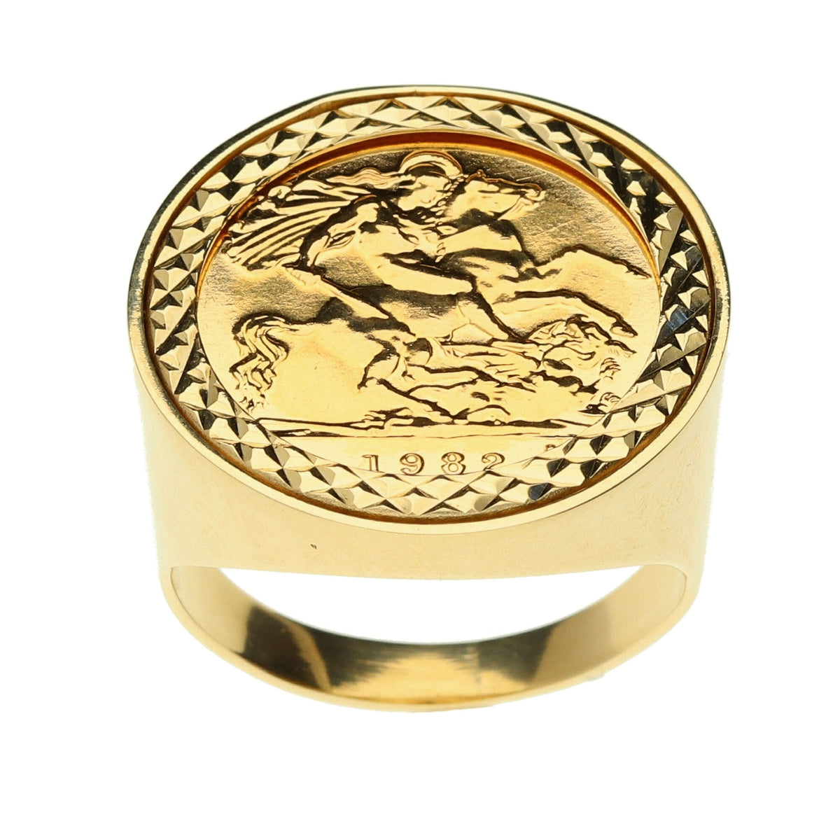 1982 Queen Elizabeth II Half Sovereign Ring 8.8g