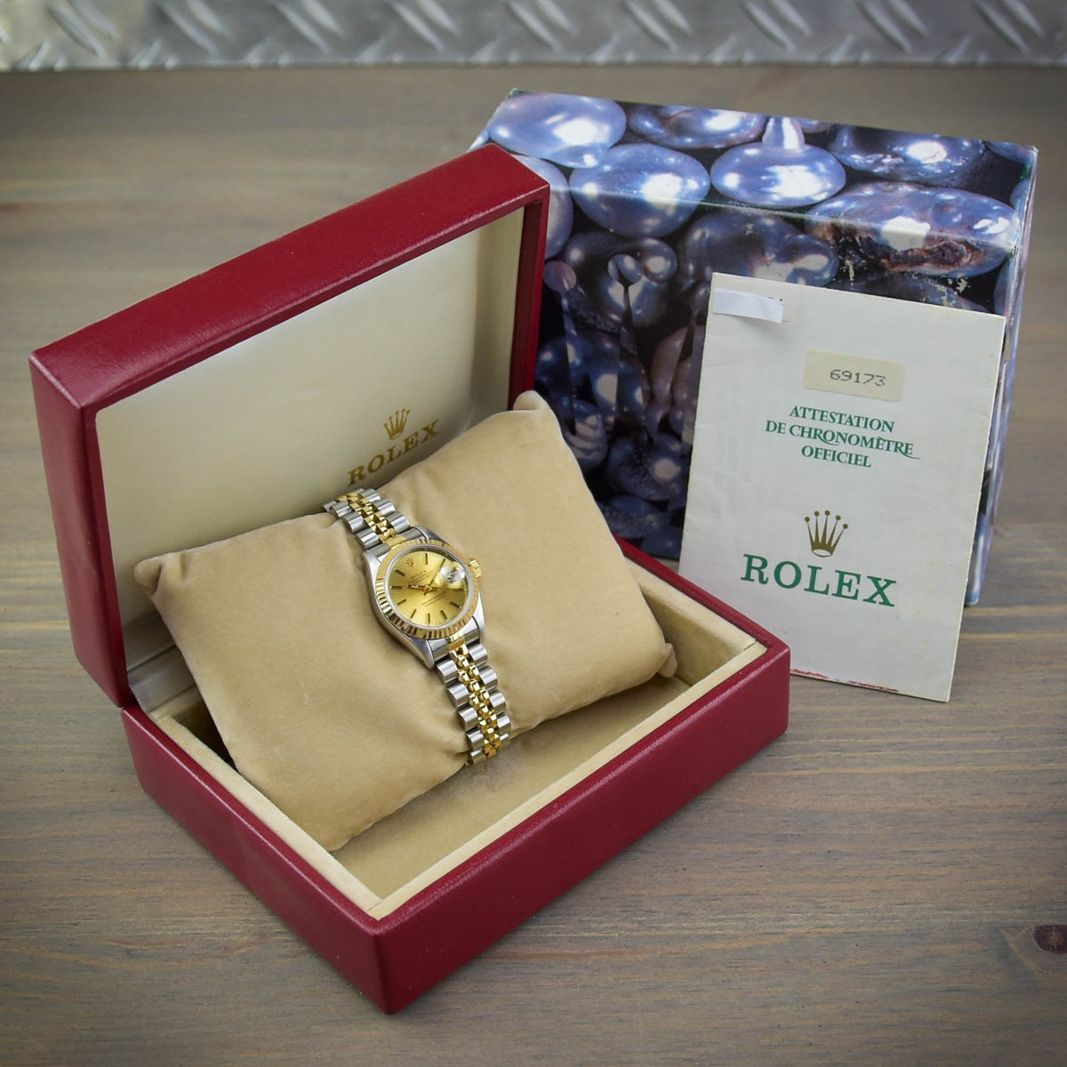 Datejust 69173 - Ladies Watch – Baton Dial – 1993