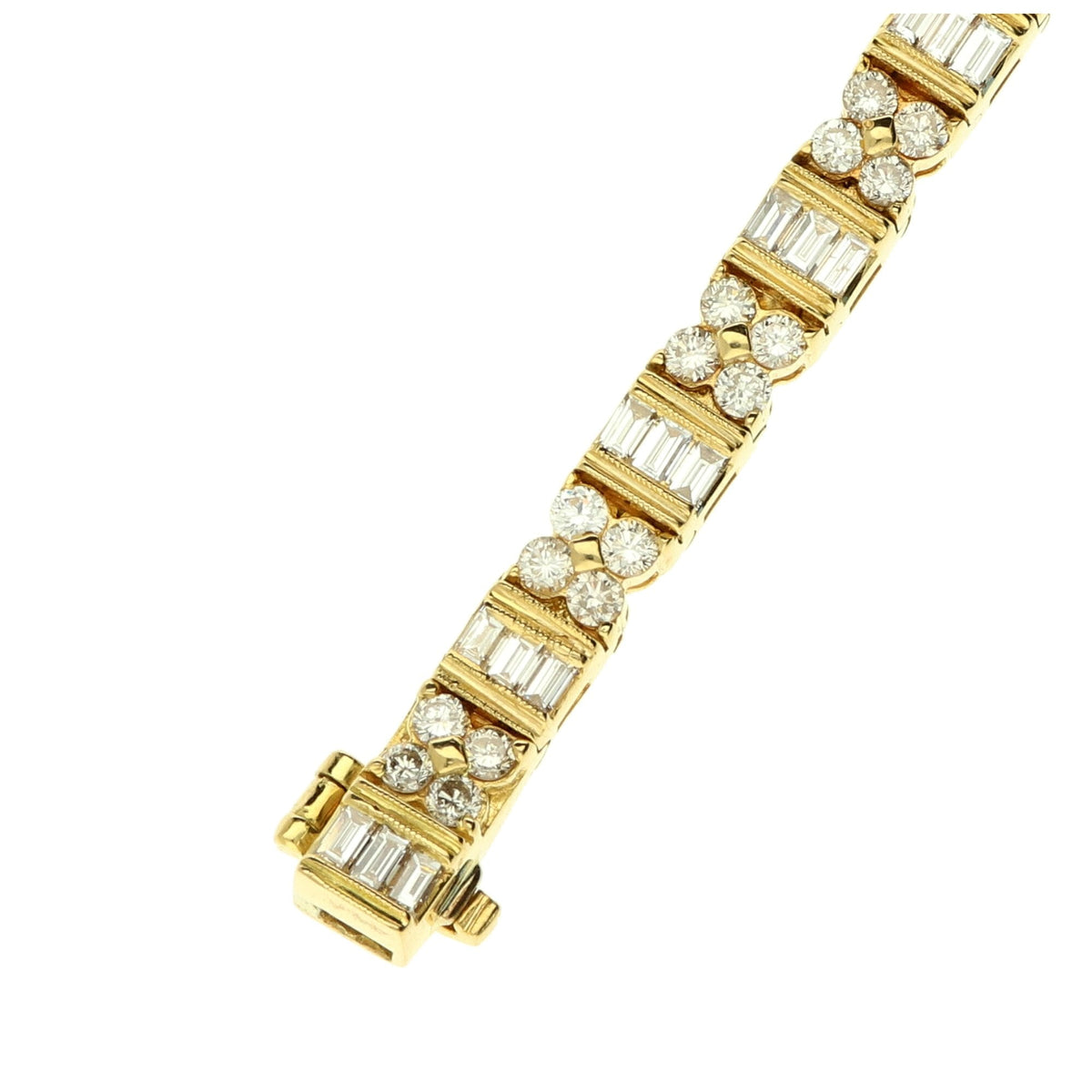 18ct Yellow Gold Diamond Bracelet - 4.14ct