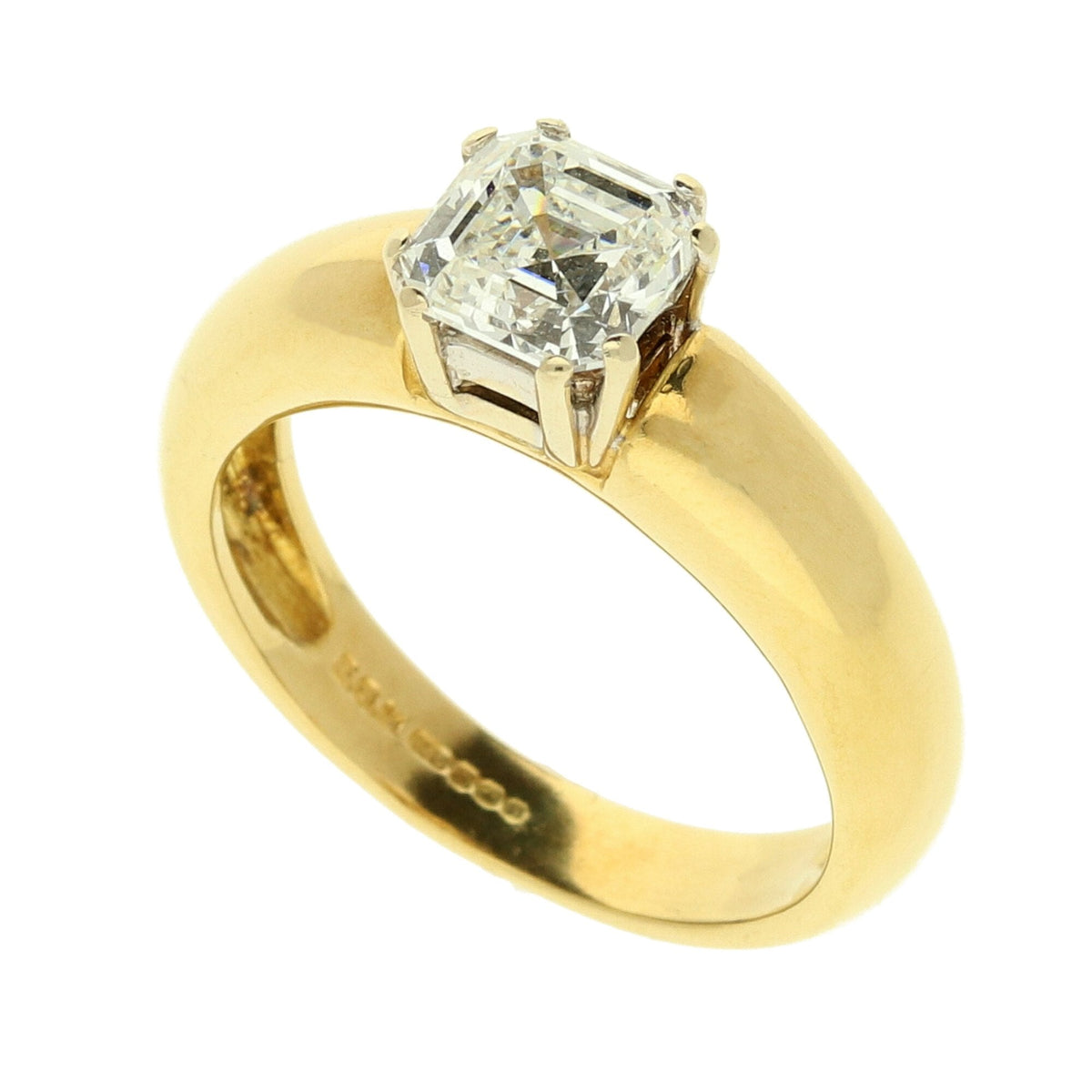 18ct Yellow Gold Square Asscher Diamond - 1.04ct