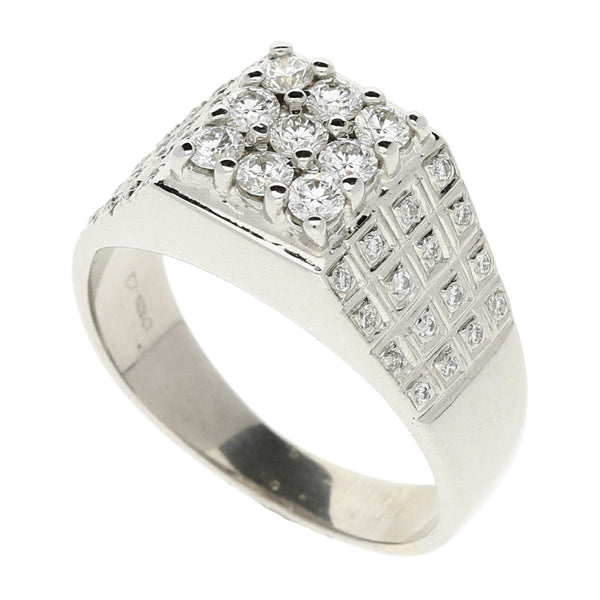 9ct White Gold Gents Diamond Ring - Size P - 0.66ct