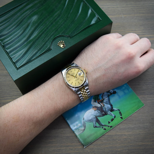 Datejust 16233 - Champagne Baton Dial - 2000