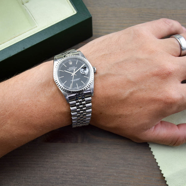 Datejust 16220 - Black Dial - 2005