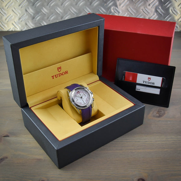 Ladies Diamond Chronograph 20310 - NOS - 2020