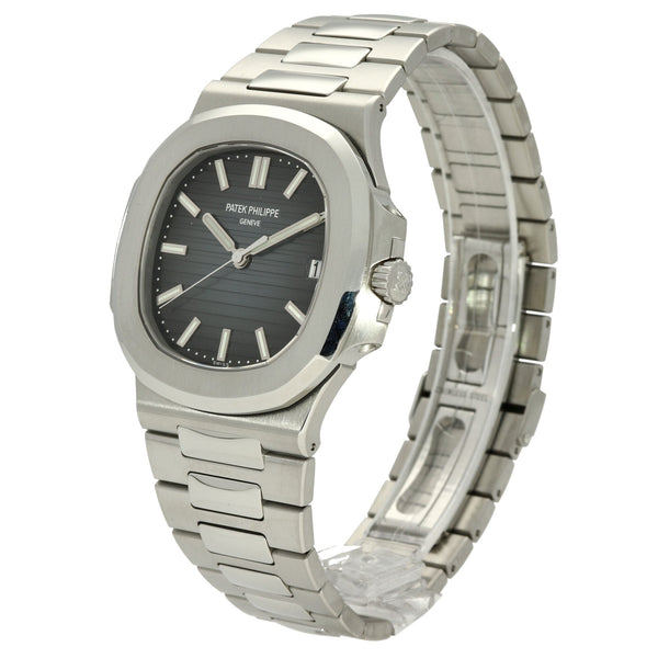 Nautilus 5711/1A-010 - Steel Watch - 2019