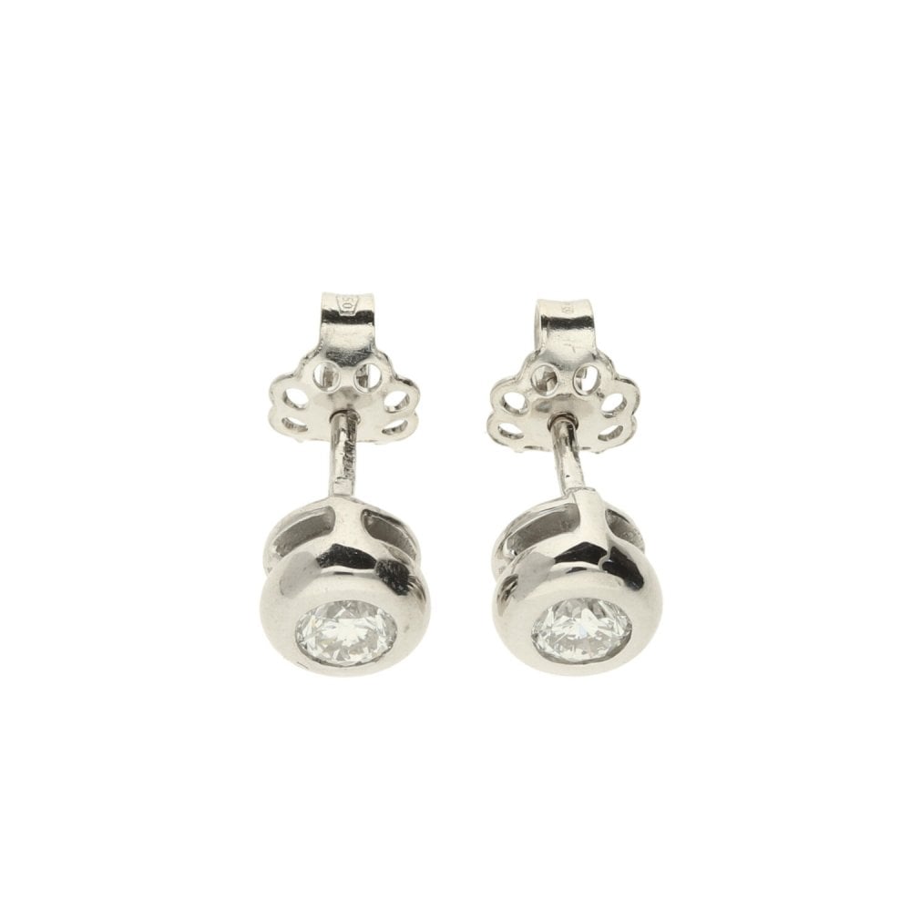 18ct White Gold Diamond Stud Earrings - 0.60ct