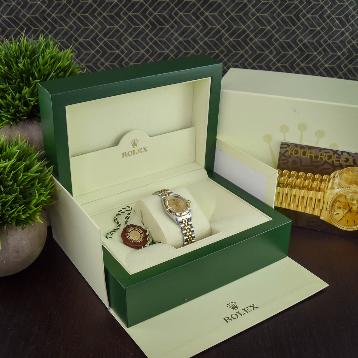 Oyster Perpetual 67193 - Ladies Watch - Champagne Dial - 1991